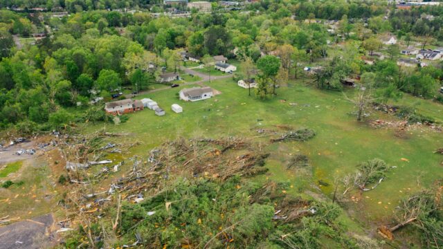 Tornado ødelagde dressurstald i Maryland – ingen heste kom til skade