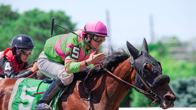Angels Lane fløj til Listed-sejr i St Hugh’s Stakes trods outsiderodds